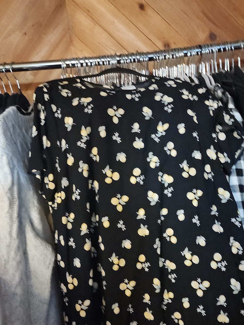 Black lemon floral top